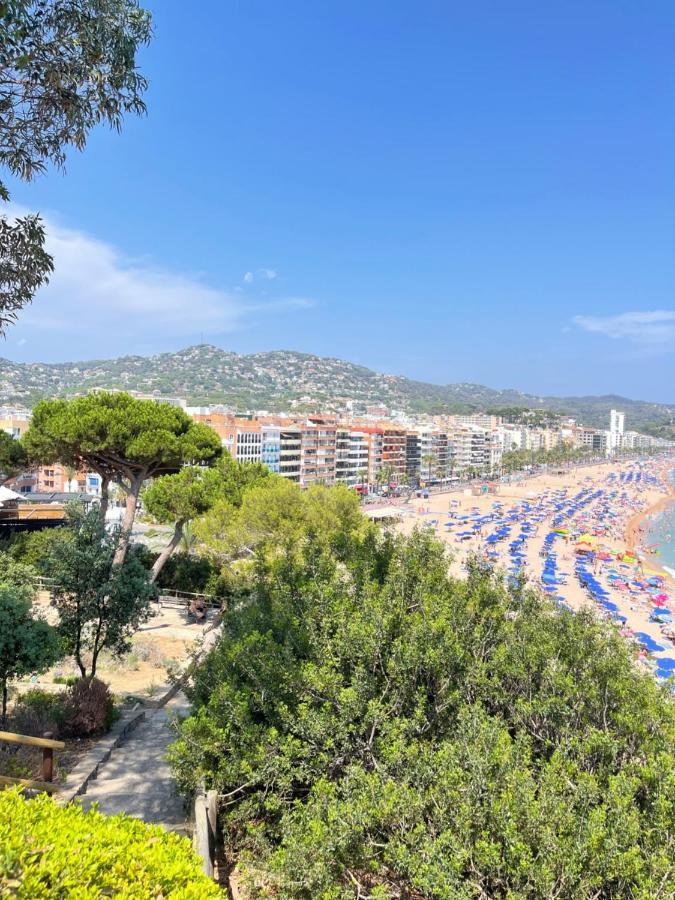 Relax Apartamento Playa Fenals Lloret de Mar Bagian luar foto