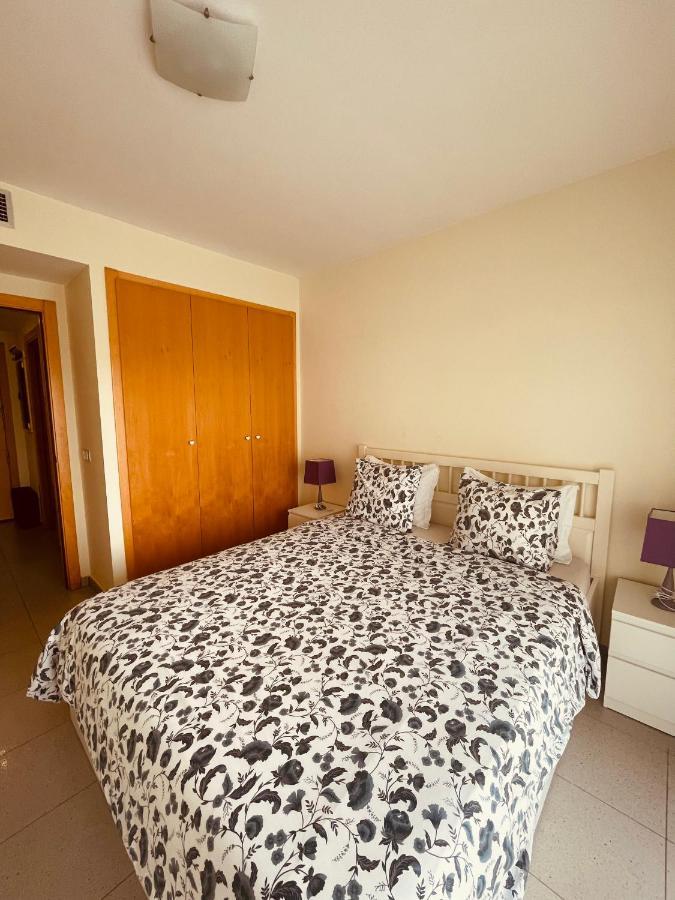 Relax Apartamento Playa Fenals Lloret de Mar Bagian luar foto