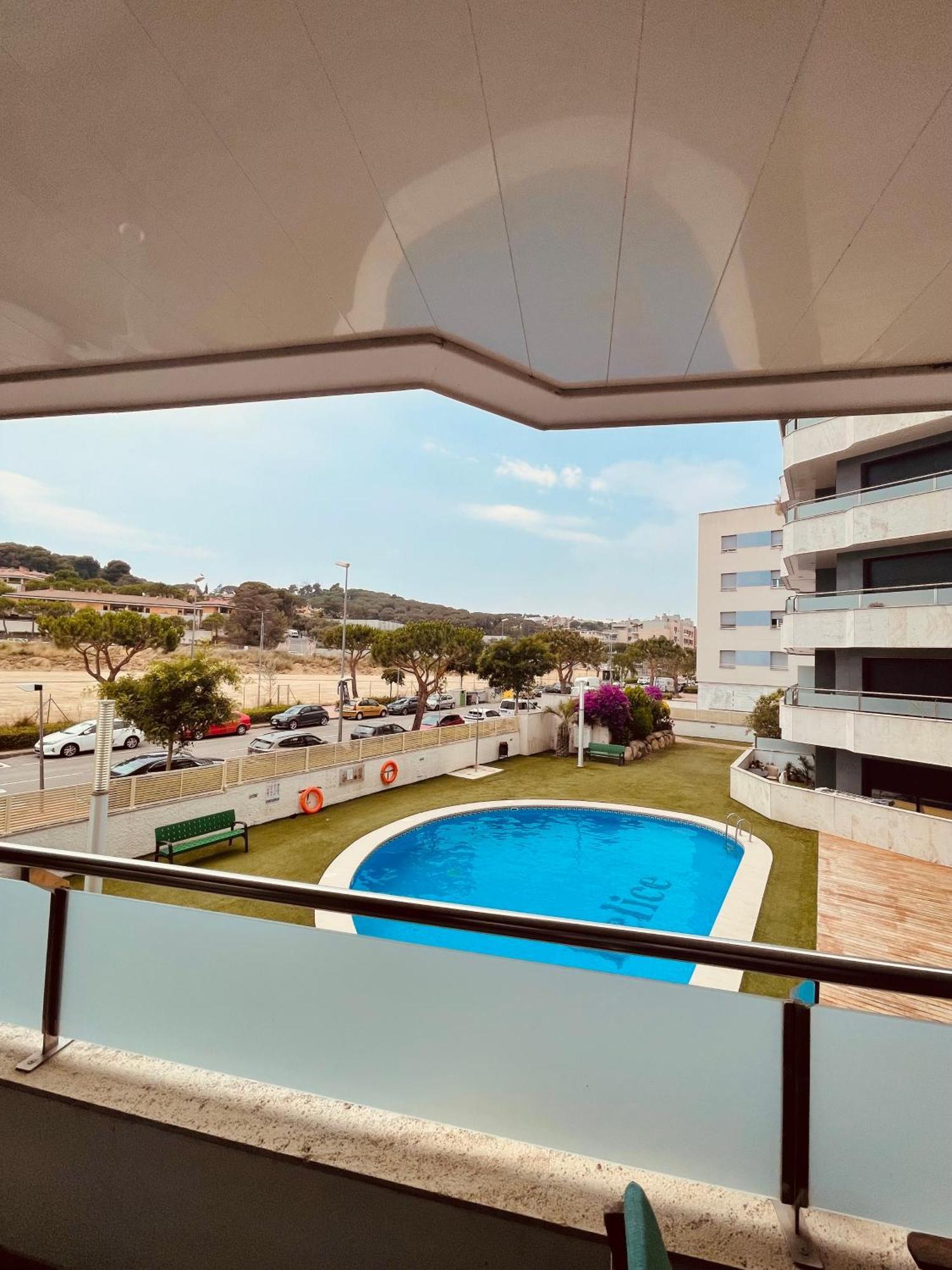 Relax Apartamento Playa Fenals Lloret de Mar Bagian luar foto