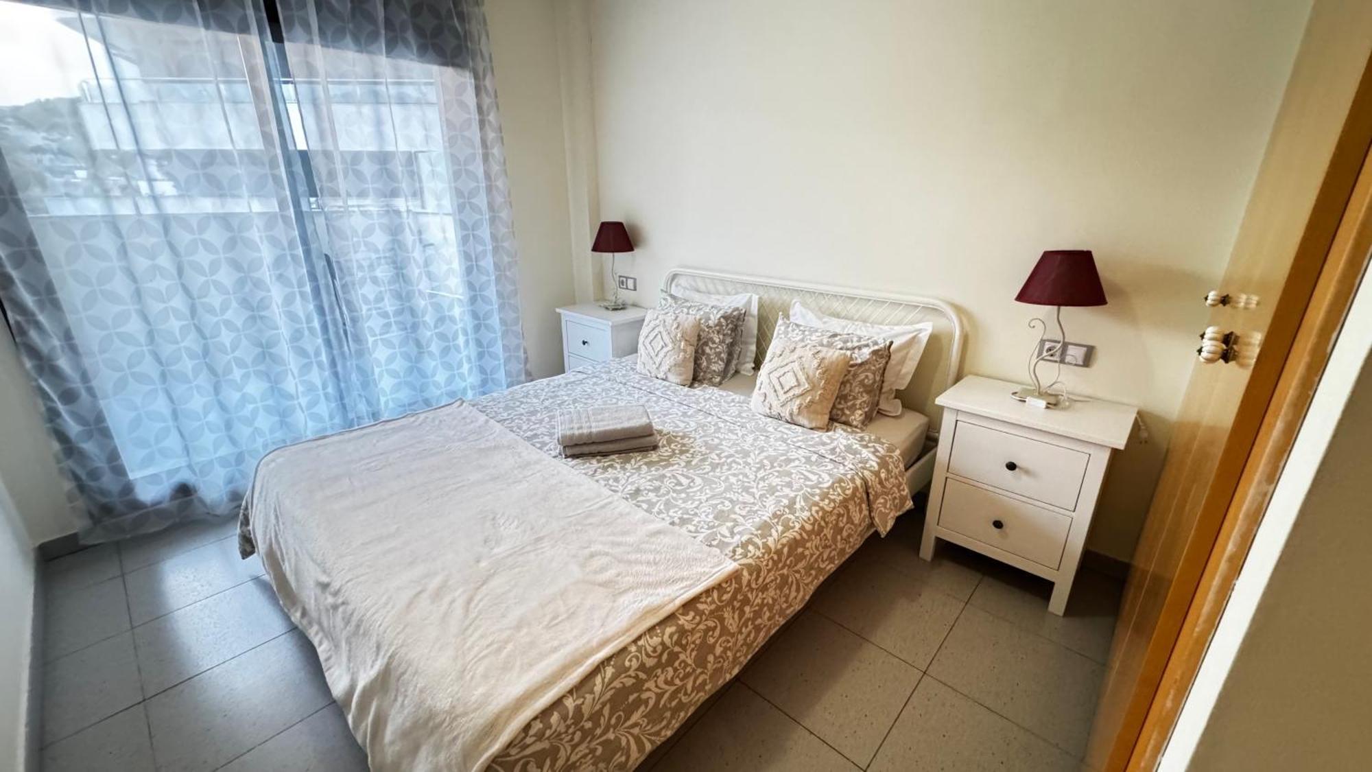 Relax Apartamento Playa Fenals Lloret de Mar Bagian luar foto