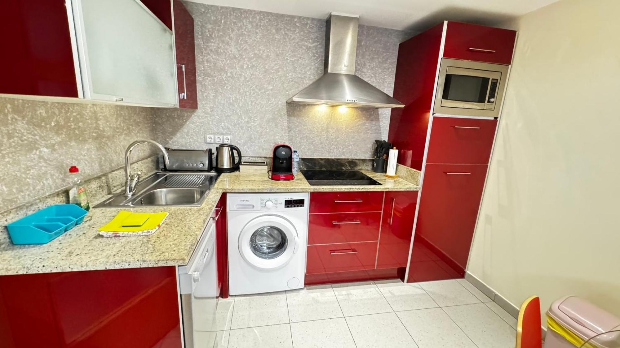 Relax Apartamento Playa Fenals Lloret de Mar Bagian luar foto